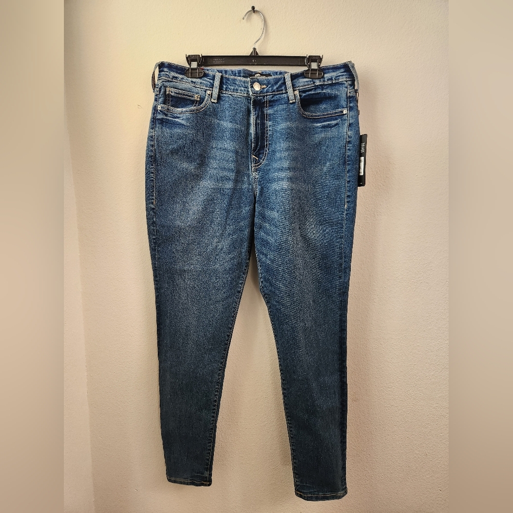 True Religion Jeans Jennie Curvy Mid Rise Super Skinny Medium Storm Wash 33 NWT